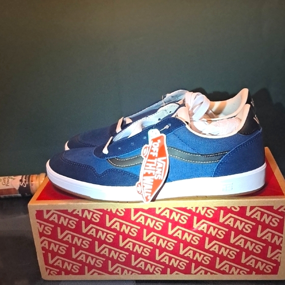 Vans Blue Sneakers Classic Low-Top Design - Picture 3 of 8